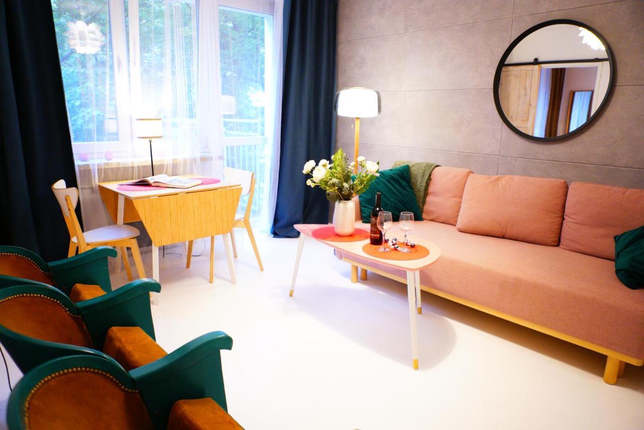 P&O Serviced Apartments Kinowa Varsovie Extérieur photo